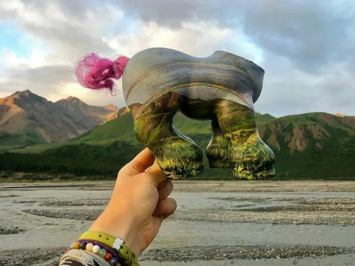 70 Paintings On Trash That Disappear Into Surroundings By This Eco-Artist