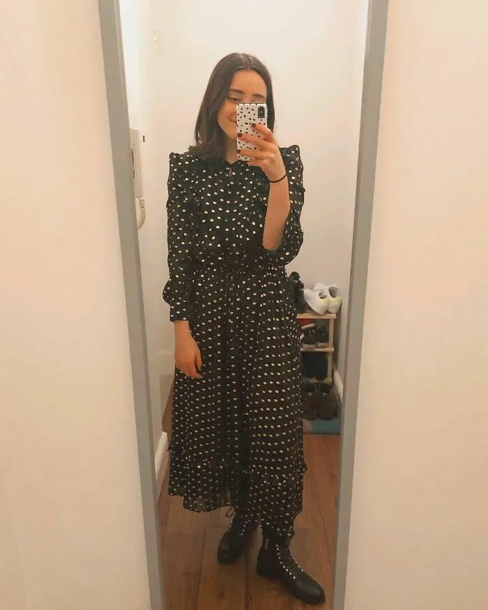 Esta mujer publica fotos de la ropa que su novio odia, añadiendo sus comentarios (31 fotos nuevas)