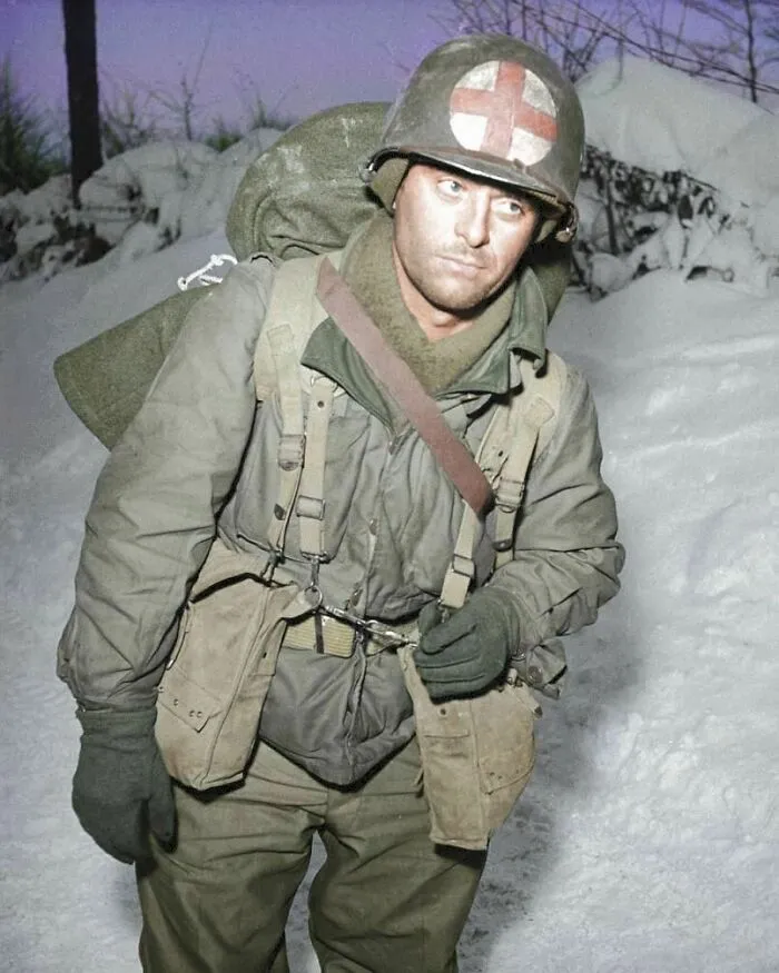 30 Historic Photos And The Stories Behind Them, Colorized By Cassowary Colorizations