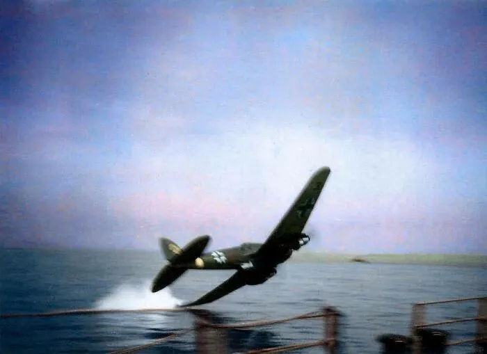 30 Historic Photos And The Stories Behind Them, Colorized By Cassowary Colorizations
