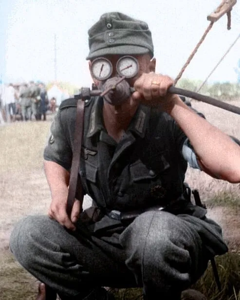 20 Fotos históricas y lo que hay tras ellas, coloreadas por Cassowary Colorizations