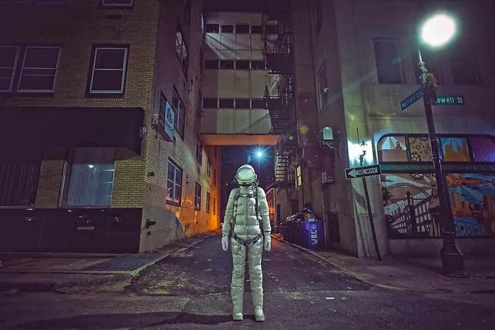 I Took 40 Pictures Of An Astronaut Character Posing Around Futuristic And Dystopian Cities