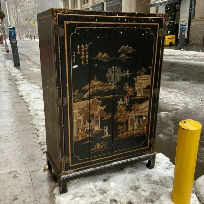 What A Heavy Gem! 23rd Btwn Broadway And 6th 