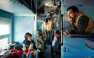 10 Candid Photos That Won The Independent Photographer's Contest In "Street Photography"