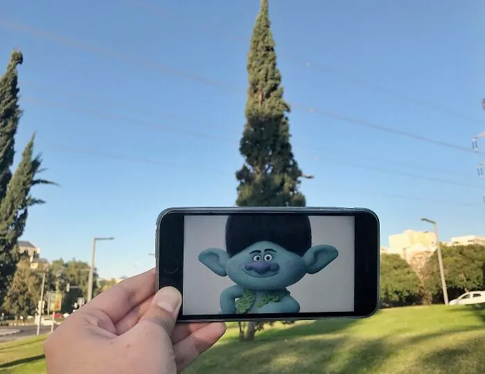 I Bring Everyday Objects To Life With My Smartphone And No Editing