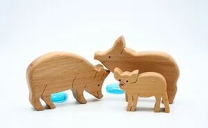 I Handmade Toy Animal Families From Natural Solid Wood