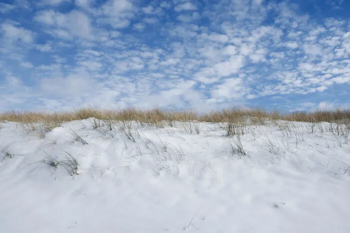 Dunes, Snow, Sky