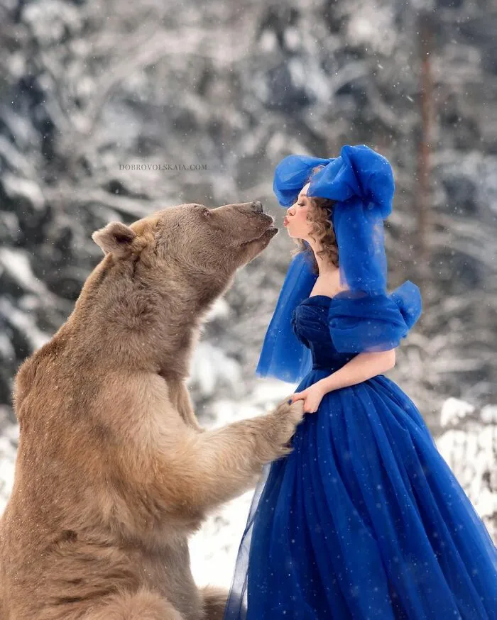 The Incredible Bond Between Animals And People In The Magical Photography Of Anastasiya Dobrovolskaya (40 Pics)