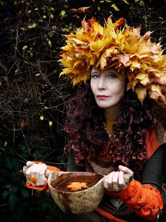 58-Year-Old Grandma Sews Costumes For Her Amazing Cosplays (30 Pics)