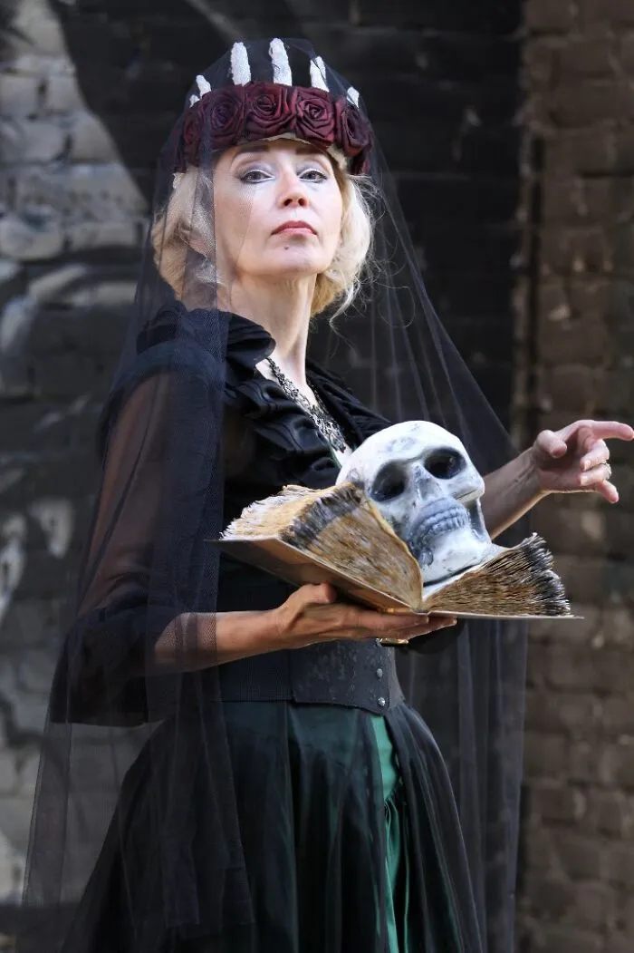 58-Year-Old Grandma Sews Costumes For Her Amazing Cosplays (30 Pics)