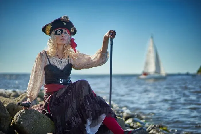 58-Year-Old Grandma Sews Costumes For Her Amazing Cosplays (30 Pics)