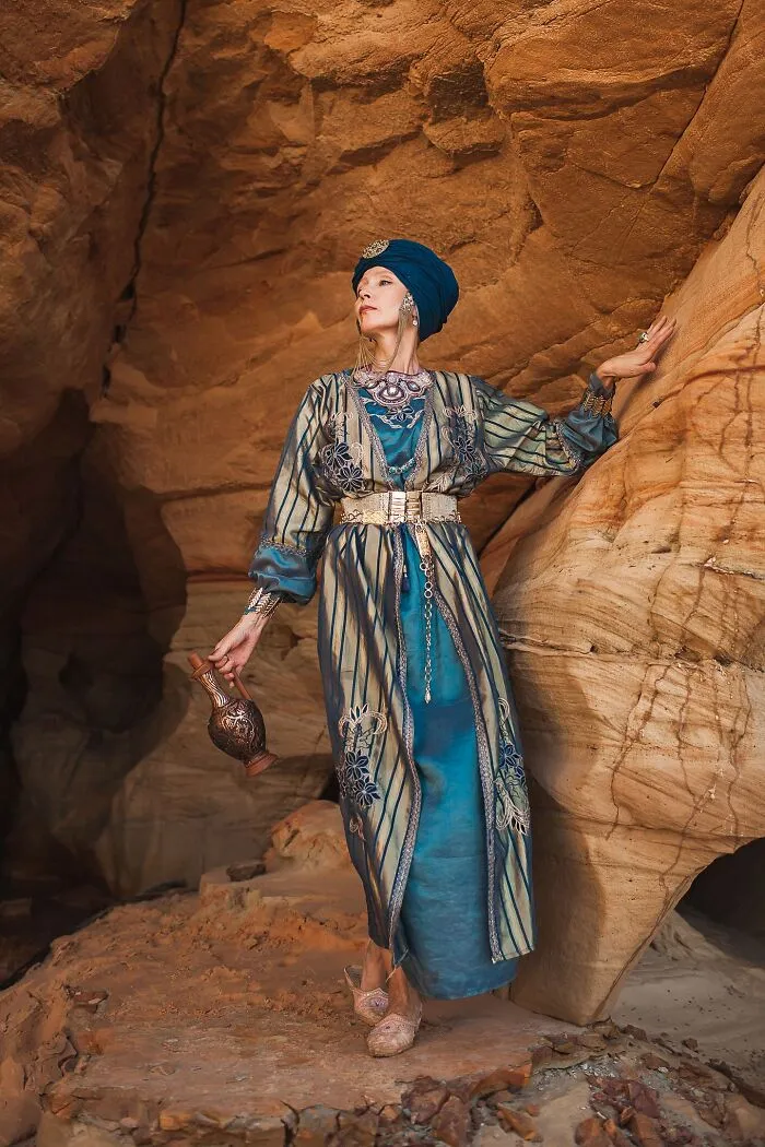 58-Year-Old Grandma Sews Costumes For Her Amazing Cosplays (30 Pics)