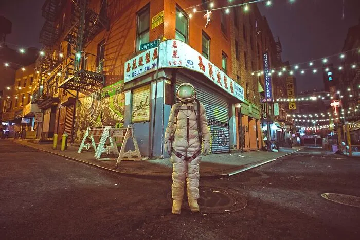 I Took 40 Pictures Of An Astronaut Character Posing Around Futuristic And Dystopian Cities