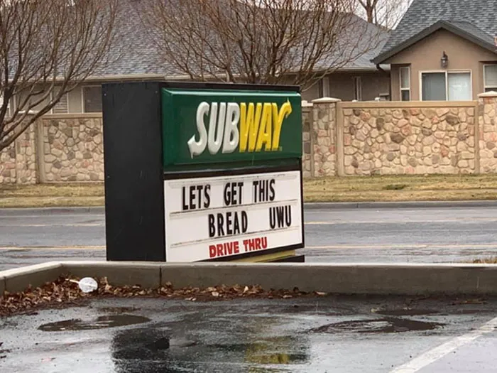 45 Of The Most Hilarious Fast Food Signs Ever Captured