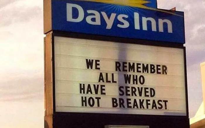 30 Divertidísimos carteles vistos en restaurantes de comida rápida