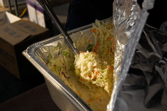 35 Fast Food Restaurant Employees Warn About Things To Never Order