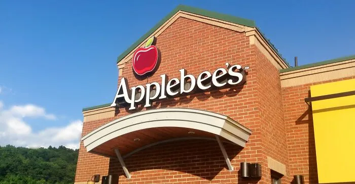 35 Fast Food Restaurant Employees Warn About Things To Never Order