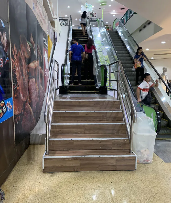 Combinado de escalera+escalera mecánica
