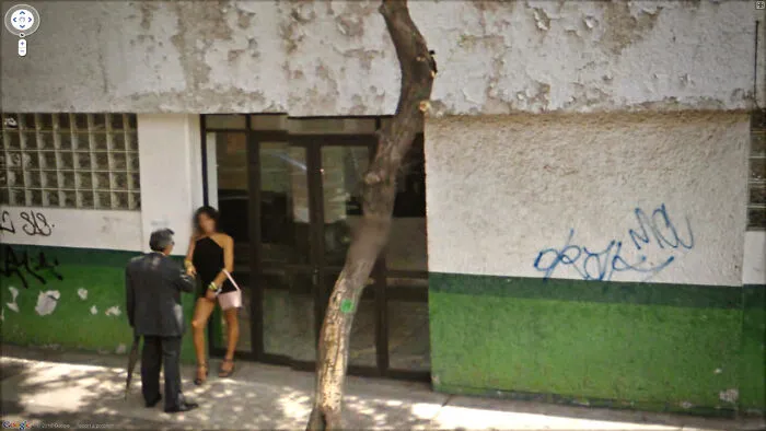 40 Vistas de calles que probablemente Google no esperaba captar, descubiertas por Jon Rafman