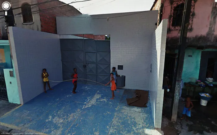 40 Vistas de calles que probablemente Google no esperaba captar, descubiertas por Jon Rafman