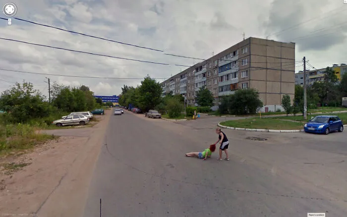 40 Vistas de calles que probablemente Google no esperaba captar, descubiertas por Jon Rafman
