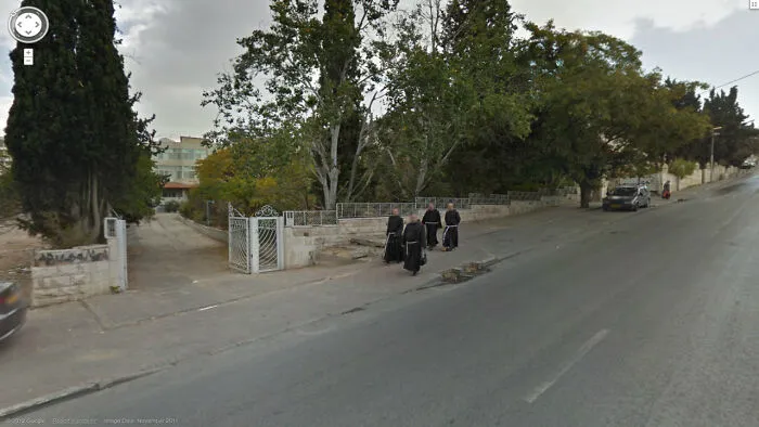 40 Vistas de calles que probablemente Google no esperaba captar, descubiertas por Jon Rafman
