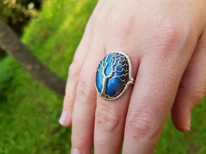 A Labradorite Tree Ring