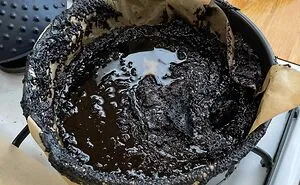 Hey Pandas, Post Your Best Cake Fails (Closed)