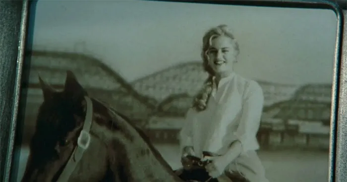 Jack Couldn’t Keep His Promise Of Taking Rose To Santa Monica, But Apparently, She Still Went There As It Is Seen In Her Old Photos