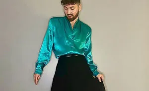 This Man Proves That Clothes Have No Gender By Wearing Skirts And Dresses
