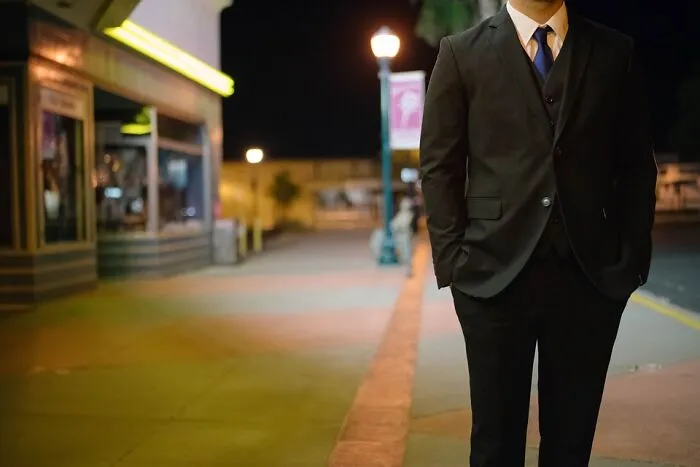 29 Men Share How They Realized It Was Actually Them Who Were Acting 'Creepy' Towards Women