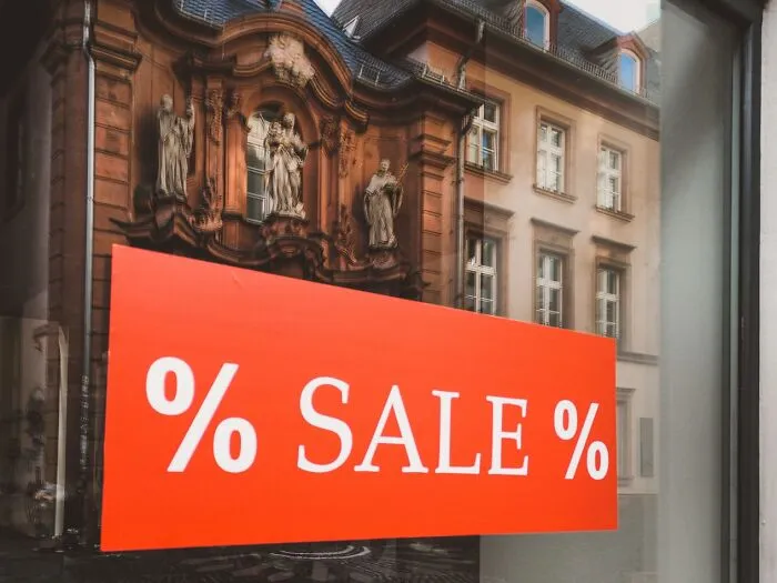 50 Things That Are Actually Scams Yet We Don't Notice Them Because They're So Normalized