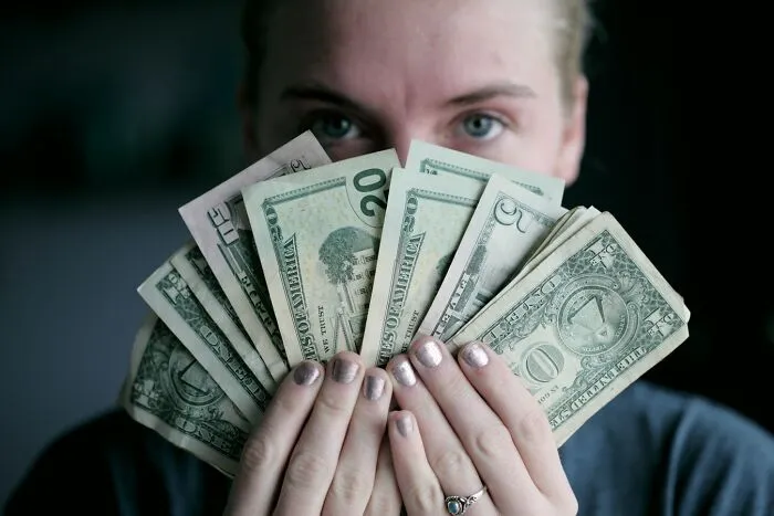 50 Things That Are Actually Scams Yet We Don't Notice Them Because They're So Normalized