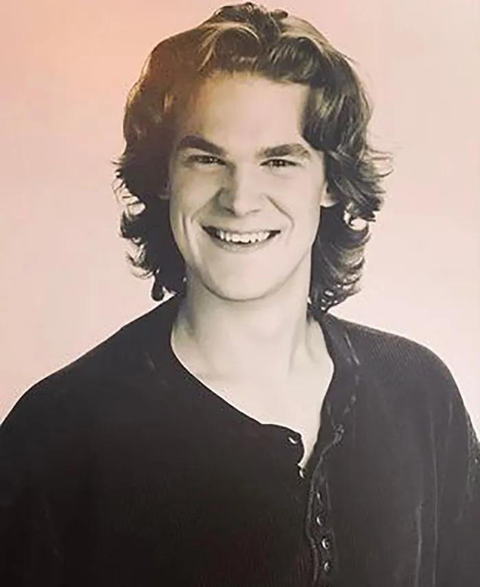 David Harbour en 1994