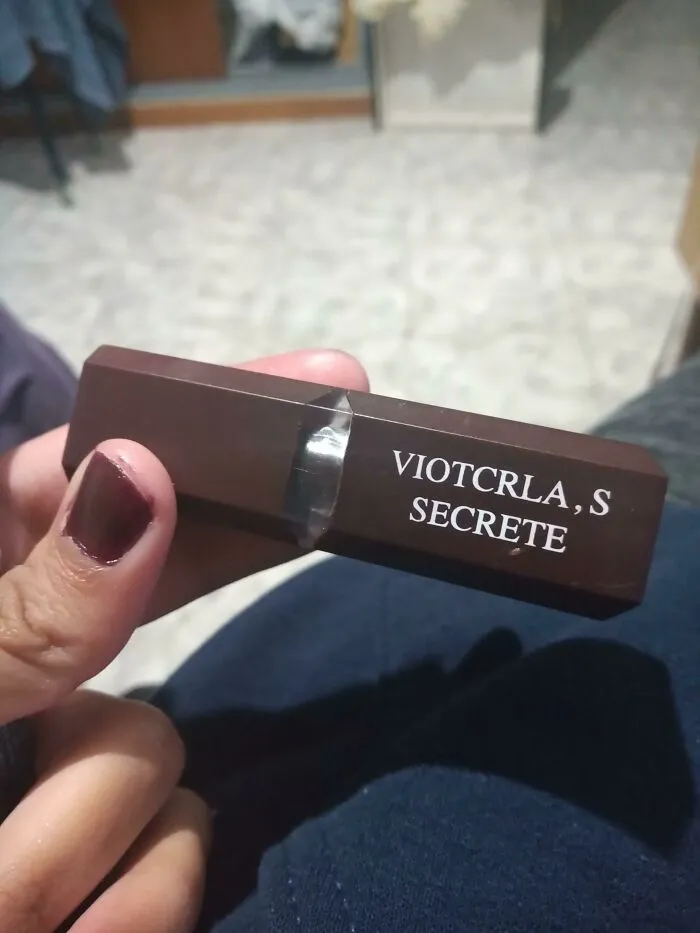 Este lápiz labial que acabo de recibir