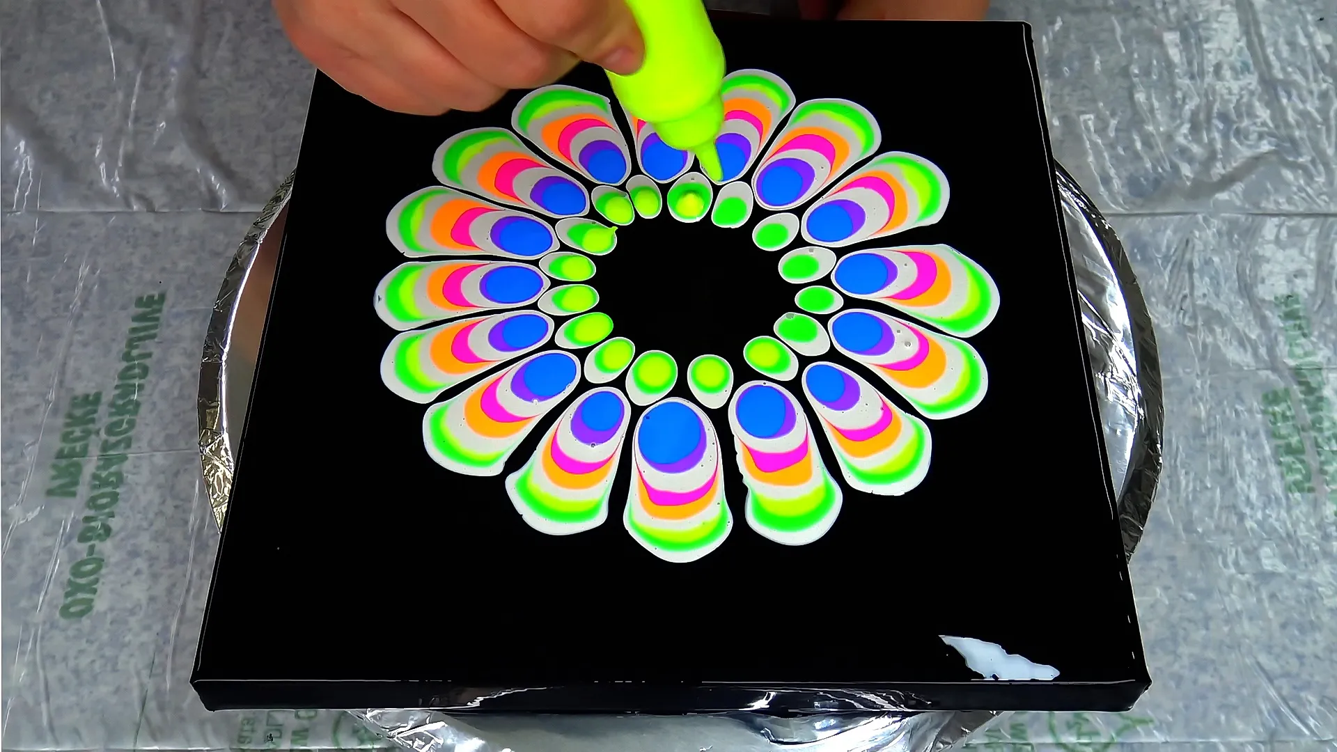 Easy Flower Painting For Beginners ~ Reverse Flower Dip With Puddle