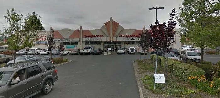 Cine clásico convertido en un Walgreens