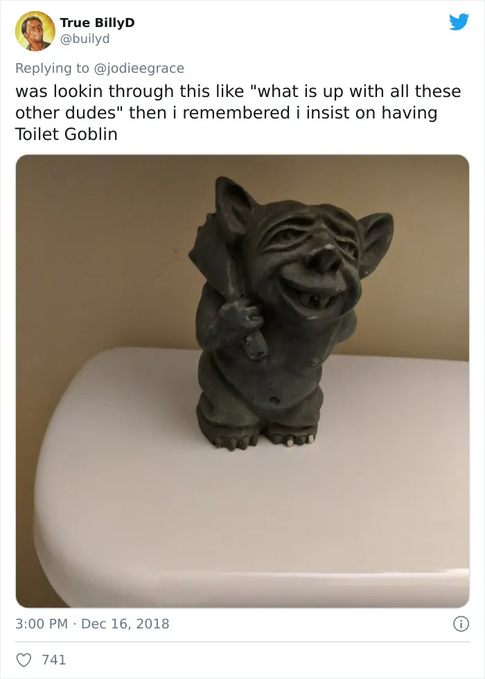 People On Twitter Share Pics Of Weird Stuff In Guys' Bathrooms And Here Are 35 Of The Best Ones