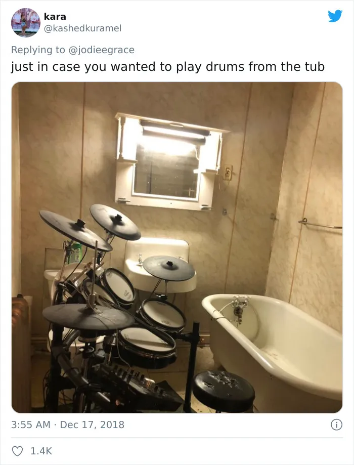 People On Twitter Share Pics Of Weird Stuff In Guys' Bathrooms And Here Are 35 Of The Best Ones