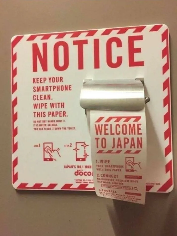 En el Aeropuerto Internacional de Narita, hay máquinas expendedoras para desinfectar tu teléfono