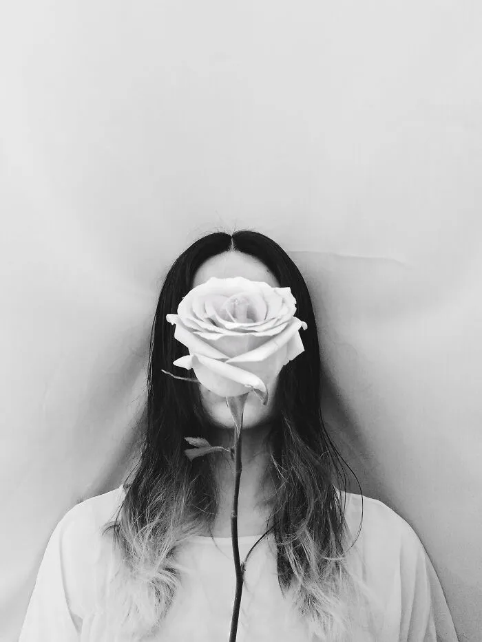 My "Autoportrait" Photography Series To Convey My Feelings Towards Art