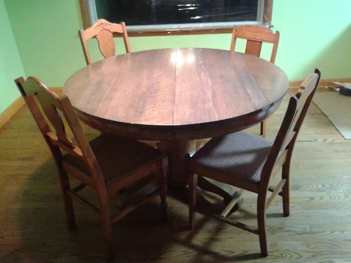 Round Oak Dining Table C. 1890