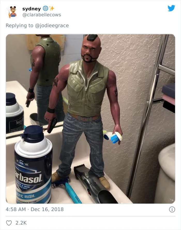People On Twitter Share Pics Of Weird Stuff In Guys' Bathrooms And Here Are 35 Of The Best Ones