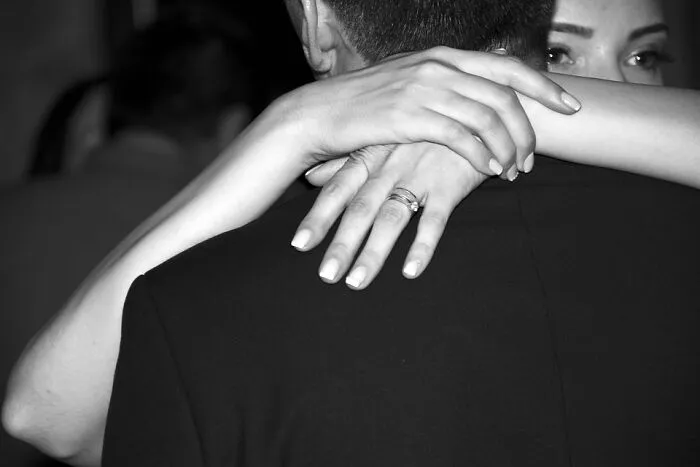 30 Women Who Married A Person That Wasn't "The One" Share How Their Life Turned Out
