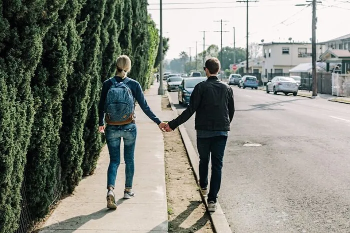 30 Women Who Married A Person That Wasn't "The One" Share How Their Life Turned Out