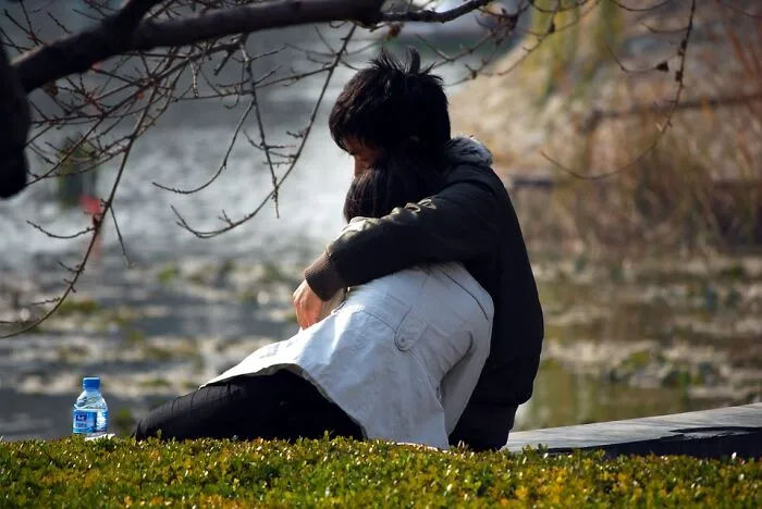 30 Women Who Married A Person That Wasn't "The One" Share How Their Life Turned Out