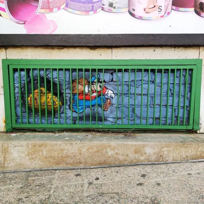 35 Humorous Street Art Pieces Incorporated Into The Streets Of Paris By OakOak (New Pics)