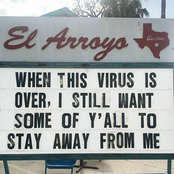 43 Divertidos letreros del legendario restaurante tex-mex "El Arroyo"