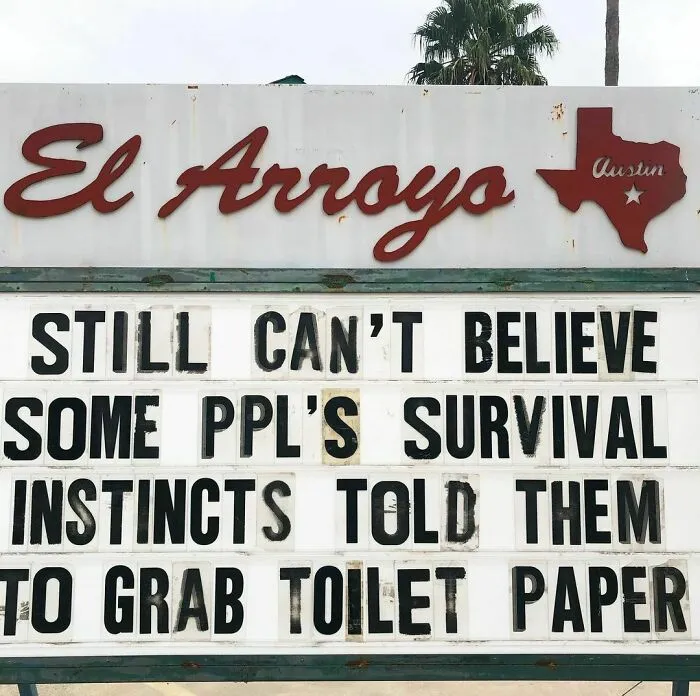 43 Divertidos letreros del legendario restaurante tex-mex "El Arroyo"