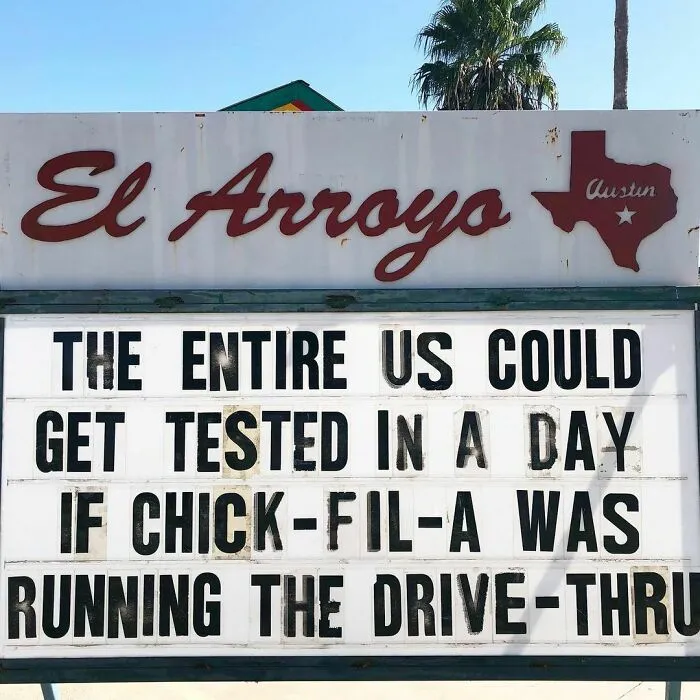 43 Divertidos letreros del legendario restaurante tex-mex "El Arroyo"